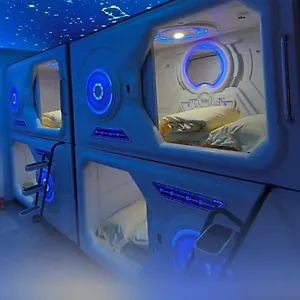 Capsule hotel Min Capsules Madrid